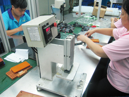 半自動壓合機